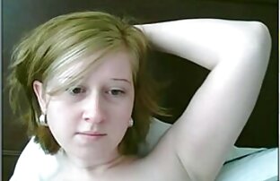 XXX Una cagna con un video porno orgasmo donna peloso mu intimo spinge la figa sul cazzo di ragazzo