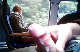 XXX Slut instagram video porno gambe lunghe, mostrando il fascino in bagno