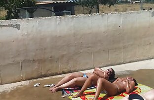 XXX Giovane lesbica seduce lei giovane fidanzata tutti i video porno